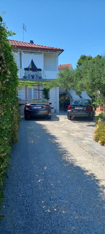 Sobe Sotic Bed and Breakfast Rab Town Eksteriør billede