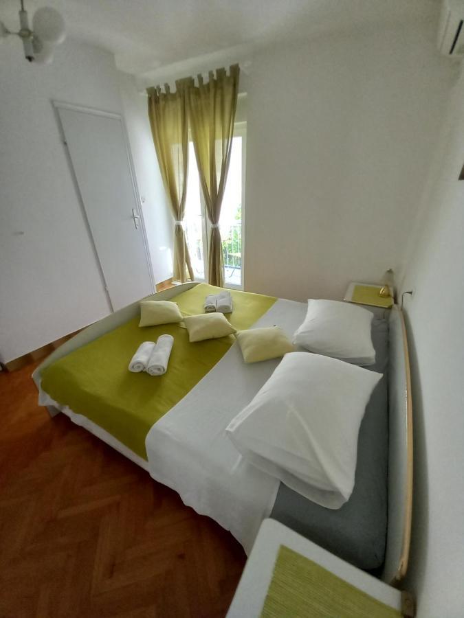 Sobe Sotic Bed and Breakfast Rab Town Eksteriør billede